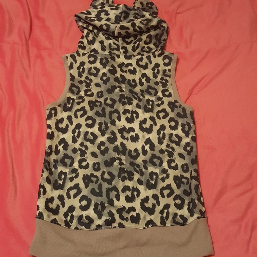 Girls Fashion Vest - Picture 3 of 3